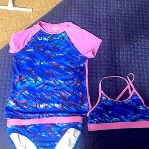 Lands End Girls 3 piece swimsuit- bikini top with adj straps, bottoms, rashguard